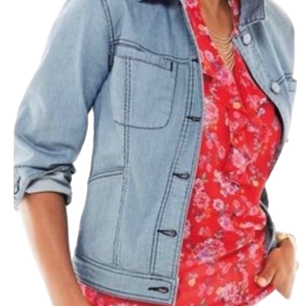 Cabi #5159 • Locomotive Light Wash Pinstripped Denim Button Up Jean Jacket • L